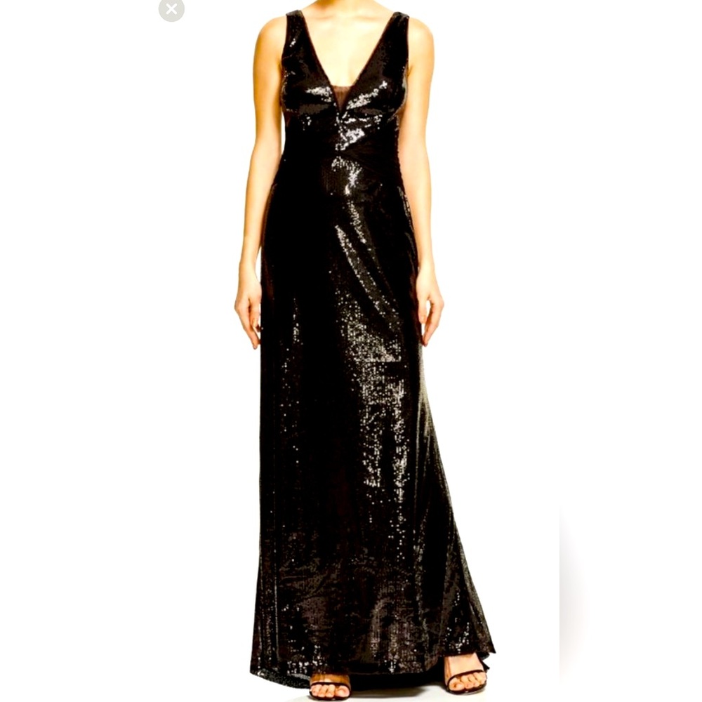 Vera Wang black sequin v-neck gown with mesh Size 10
